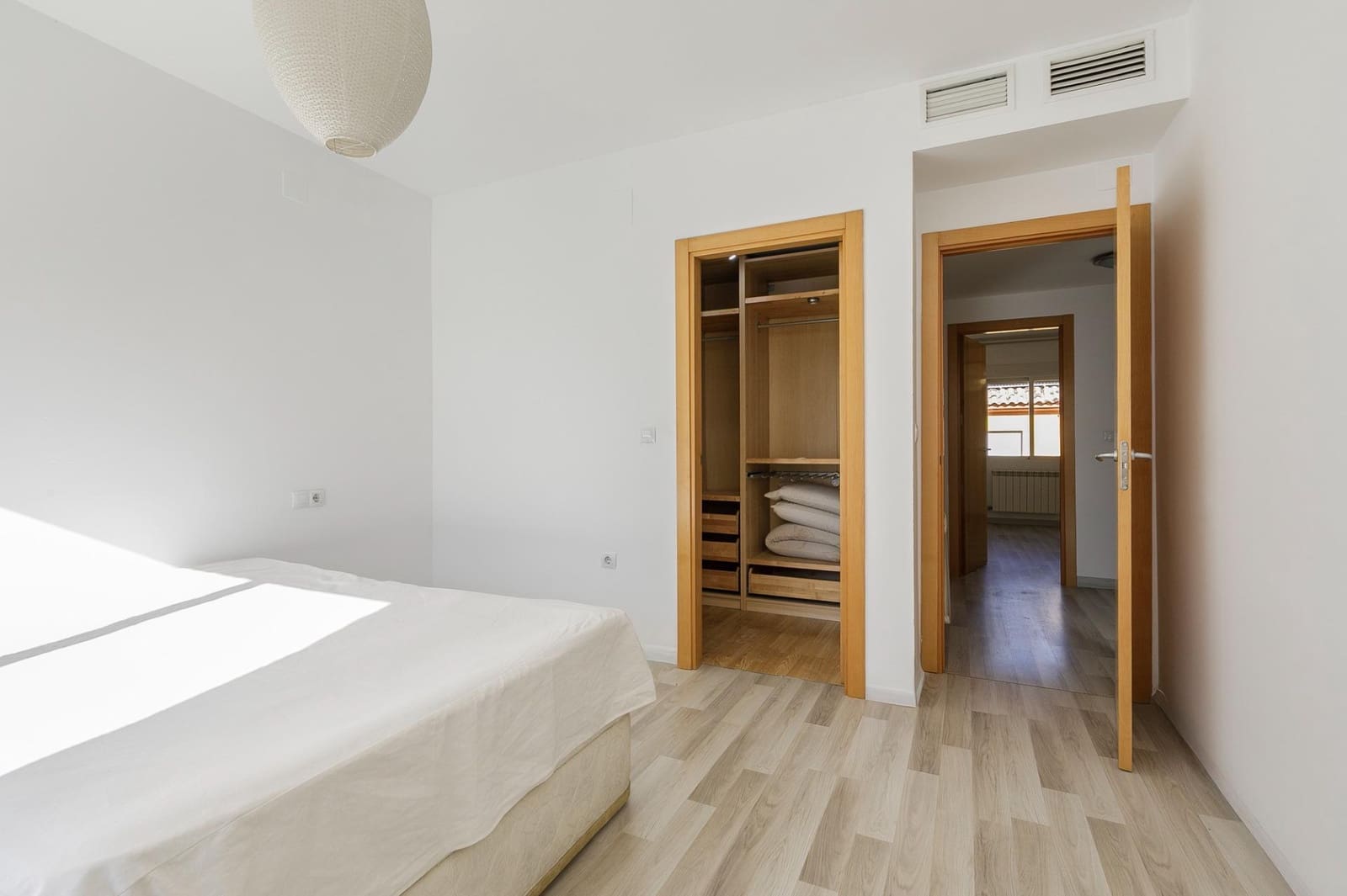 3 quarto Moradia em Banda para venda em Churriana de la Vega com garagem - 289 000 € (Ref: 9473064)