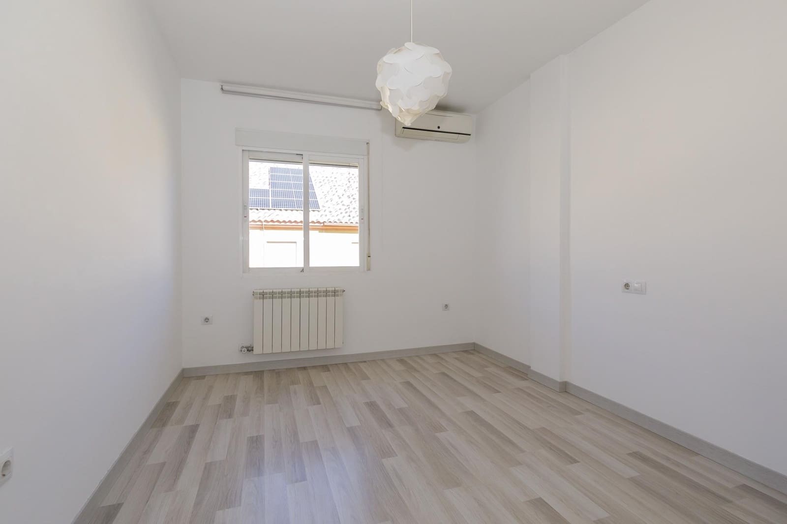 3 quarto Moradia em Banda para venda em Churriana de la Vega com garagem - 289 000 € (Ref: 9473064)