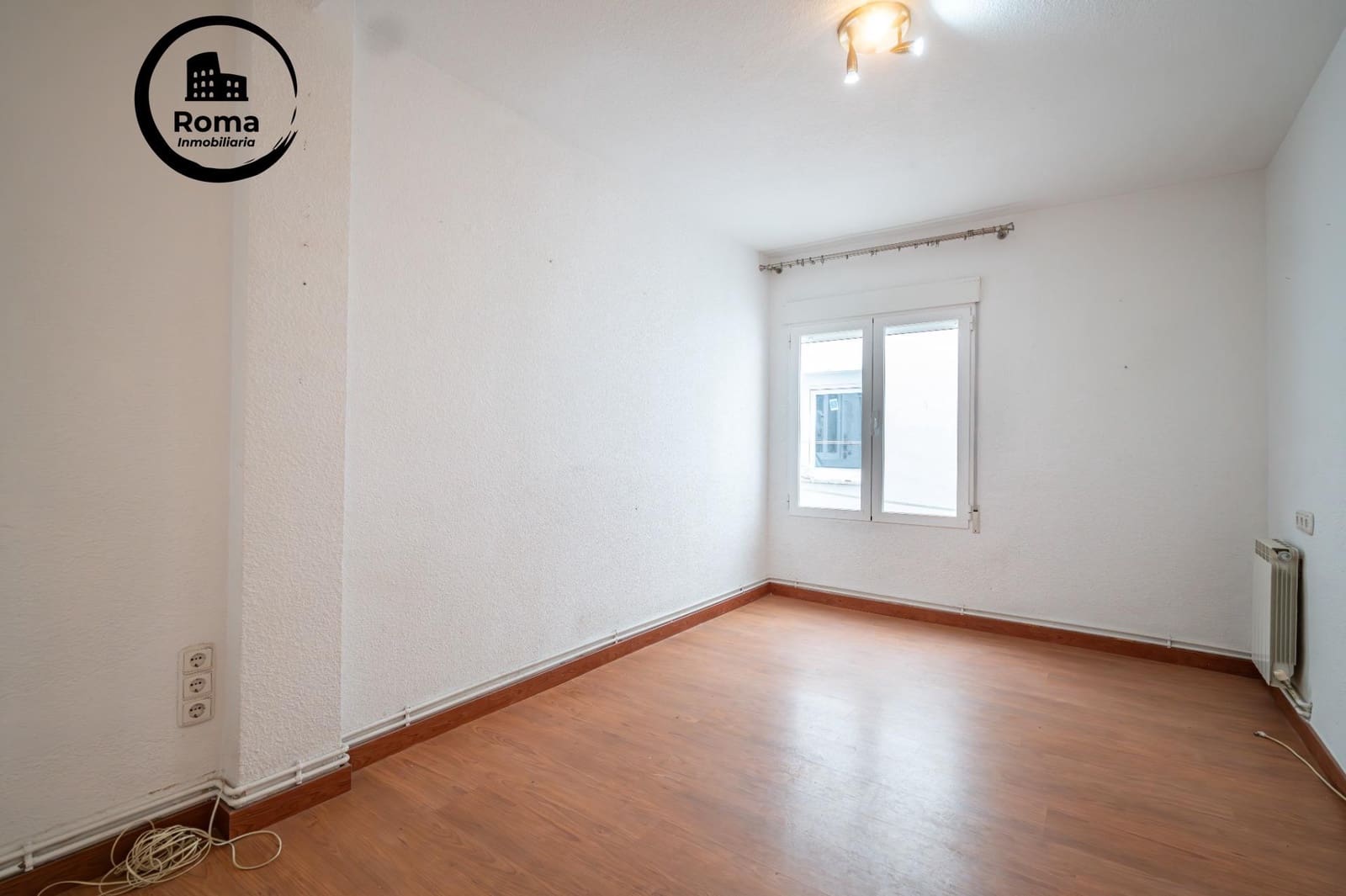 Piso de 4 habitaciones en Granada ciudad en venta - 285.000 € (Ref: 9473066)