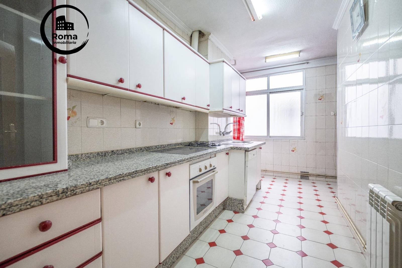 Piso de 4 habitaciones en Granada ciudad en venta - 285.000 € (Ref: 9473066)