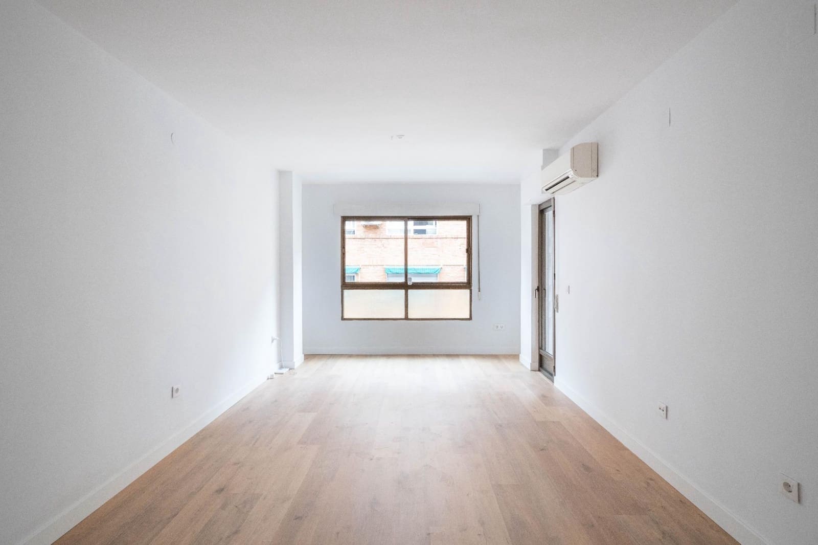 3 Zimmer Wohnung zu verkaufen in Granada Stadt mit Garage - 409.000 € (Ref: 9473067)