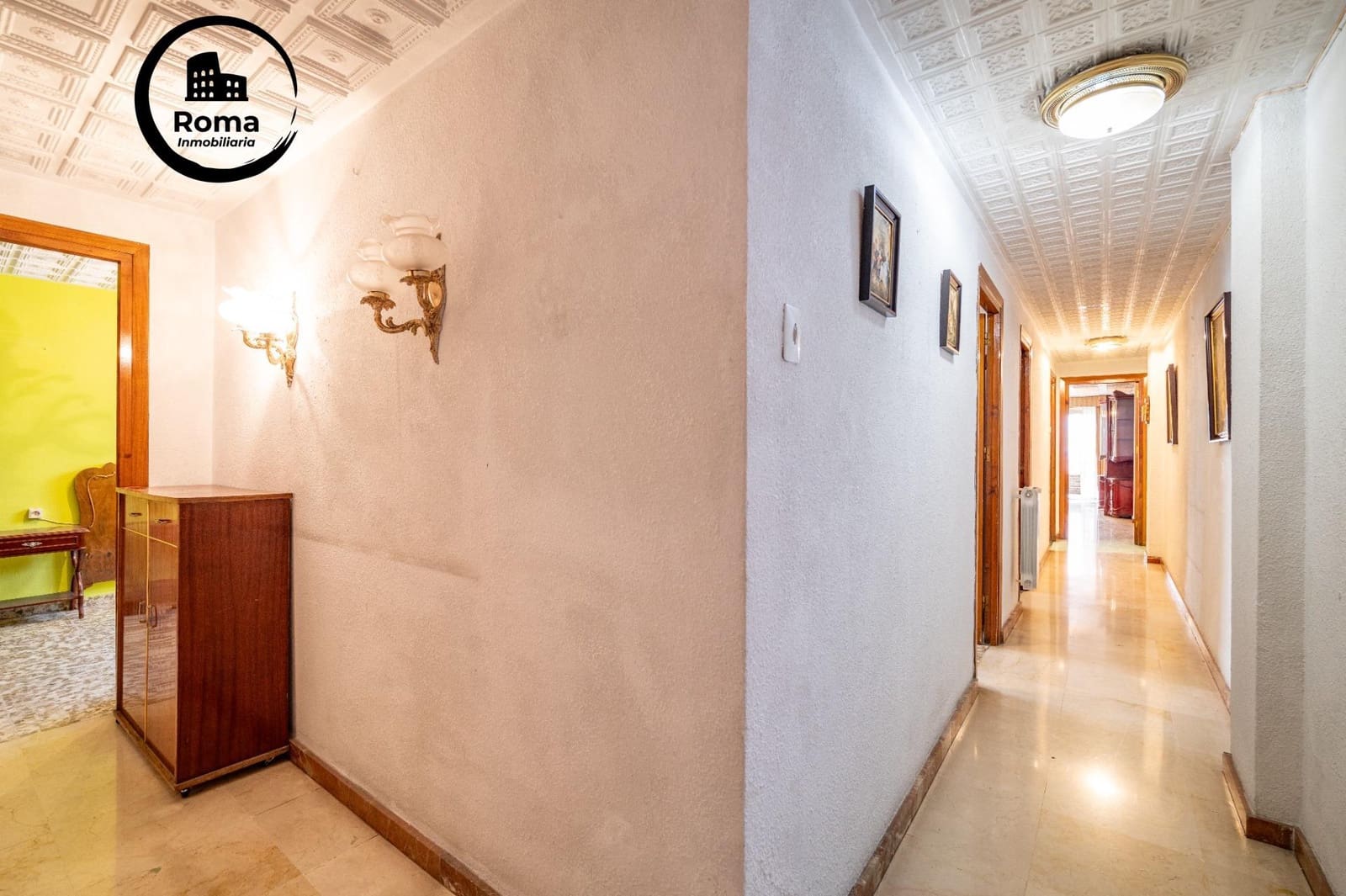 Piso de 4 habitaciones en Granada ciudad en venta con garaje - 375.000 € (Ref: 9473076)