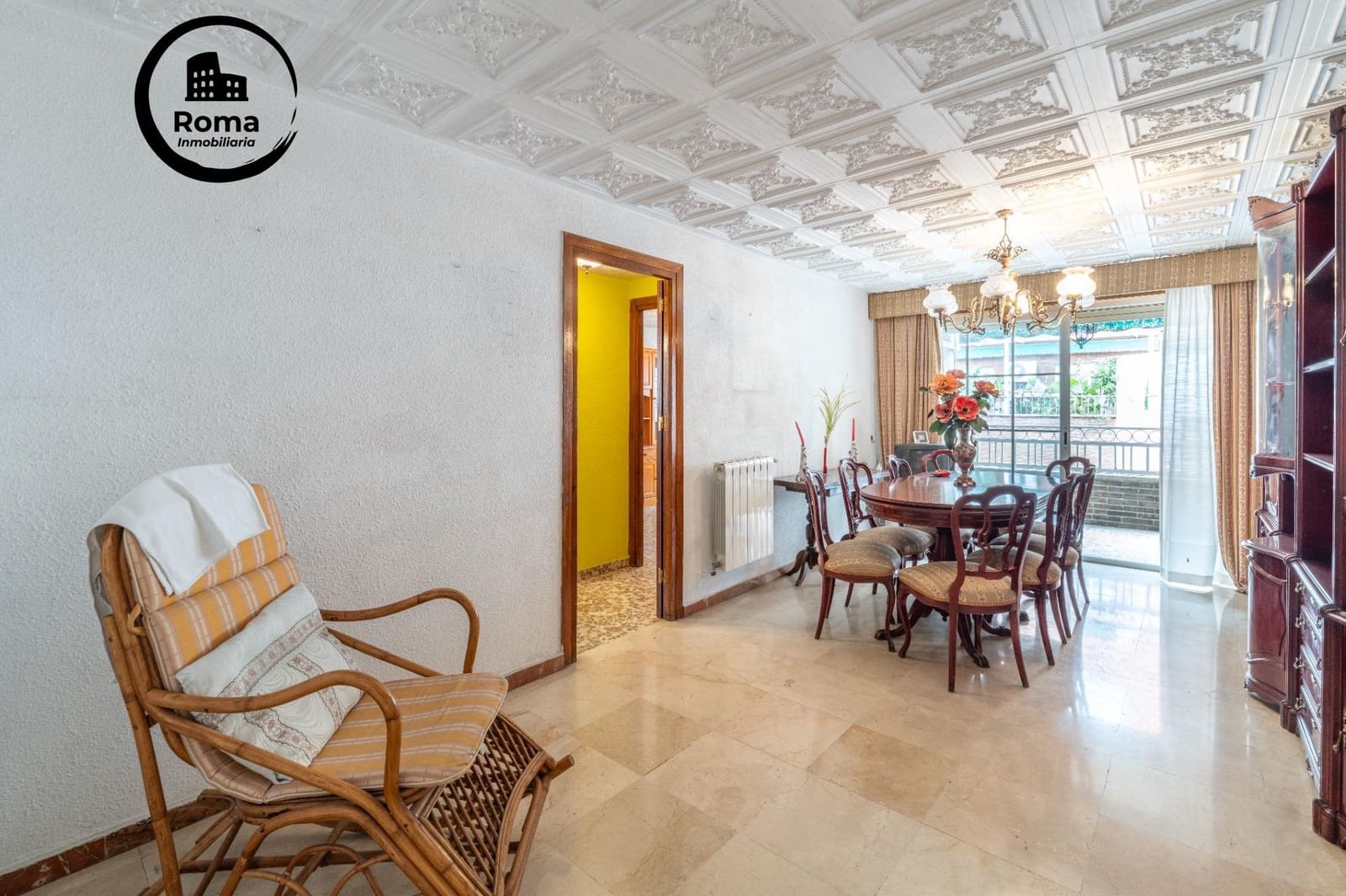 Piso de 4 habitaciones en Granada ciudad en venta con garaje - 375.000 € (Ref: 9473076)