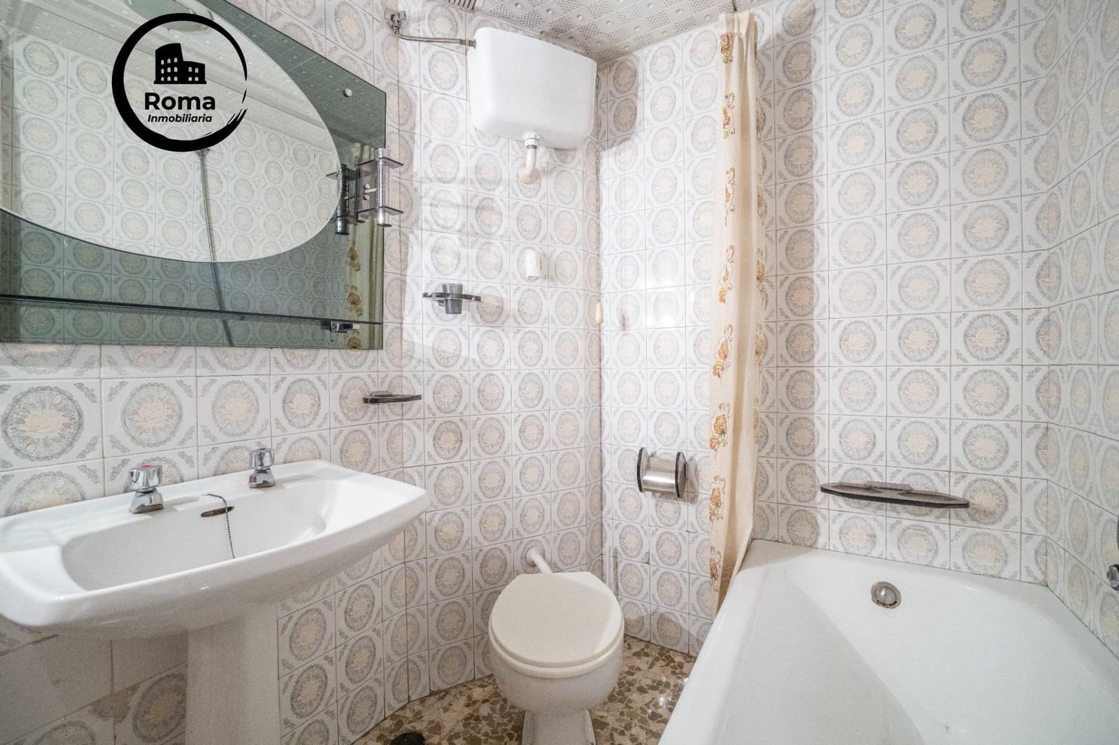 Piso de 4 habitaciones en Granada ciudad en venta con garaje - 375.000 € (Ref: 9473076)