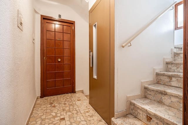 Piso de 4 habitaciones en Zaidin, Granada ciudad en venta - 135.000 € (Ref: 9473077)