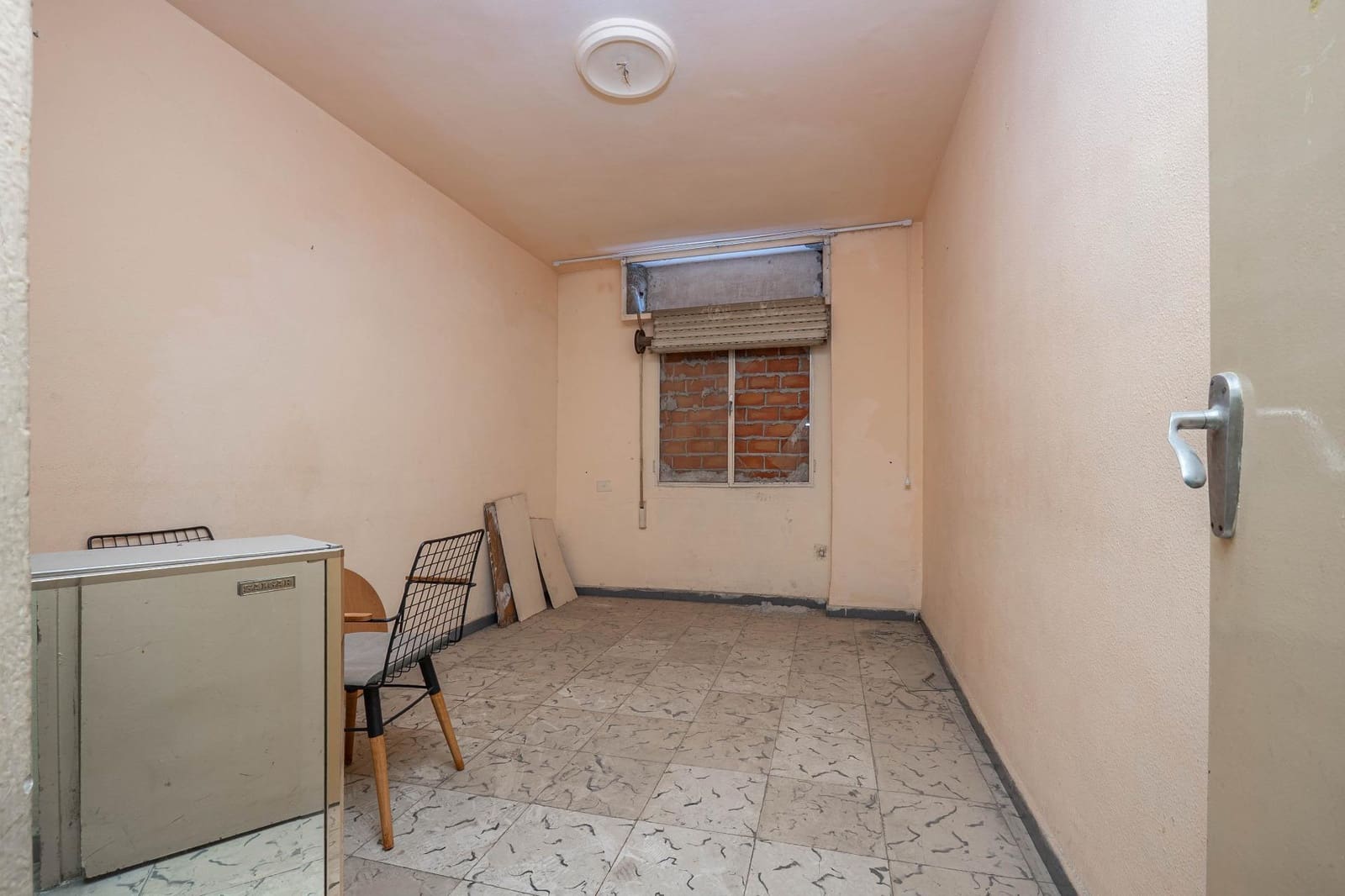 4 sovrum Lägenhet till salu i Granada stad - 135 000 € (Ref: 9473077)
