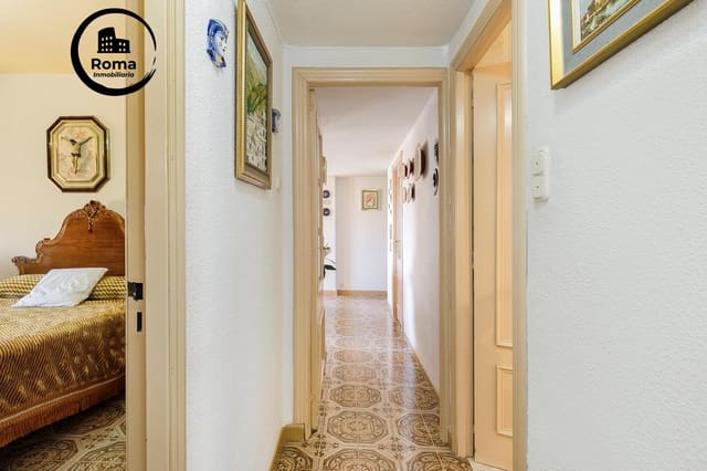 Piso de 3 habitaciones en Granada ciudad en venta - 269.900 € (Ref: 9473079)