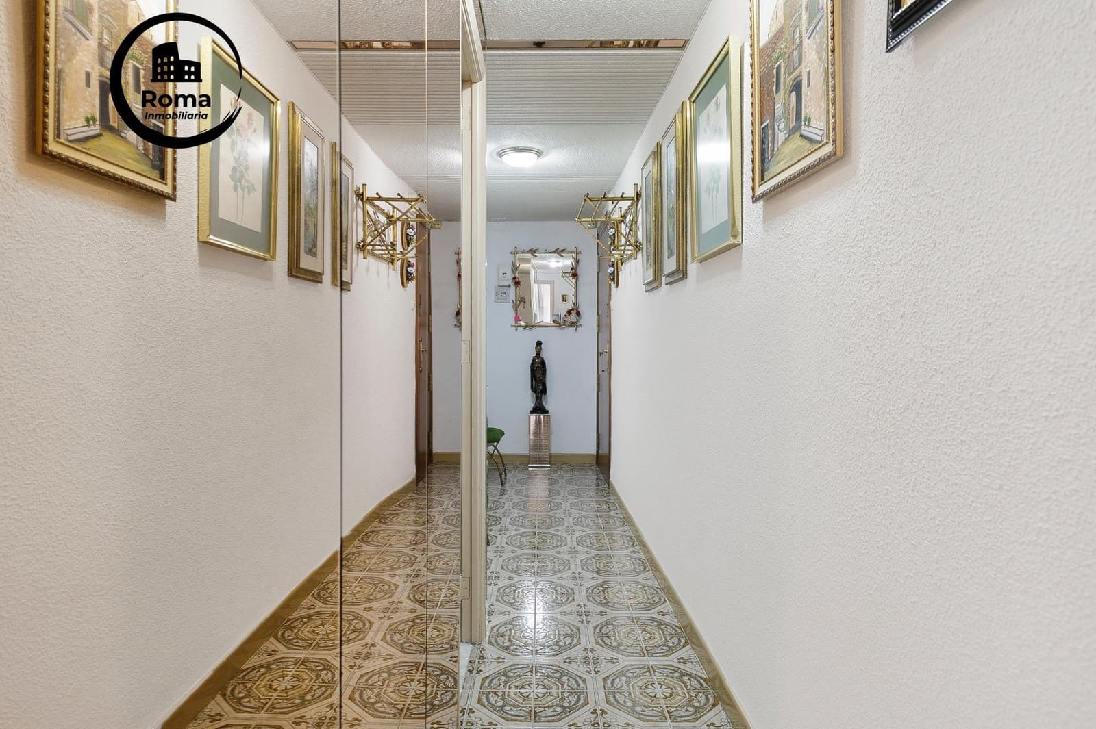 Piso de 3 habitaciones en Granada ciudad en venta - 269.900 € (Ref: 9473079)