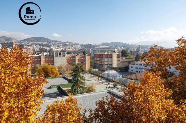 Piso de 3 habitaciones en Granada ciudad en venta - 269.900 € (Ref: 9473079)