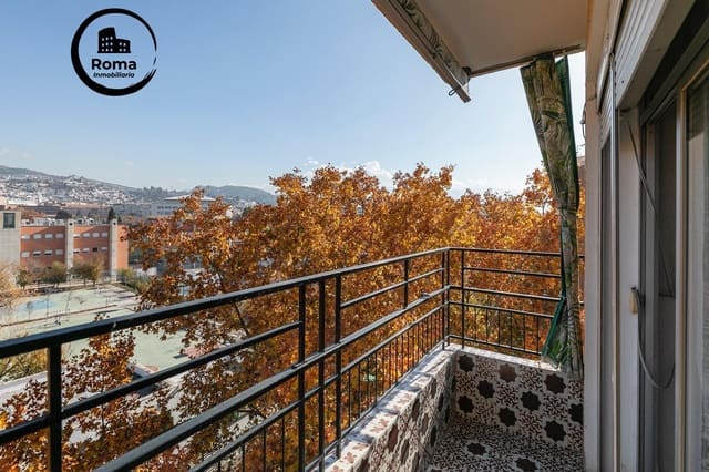 Piso de 3 habitaciones en Granada ciudad en venta - 269.900 € (Ref: 9473079)