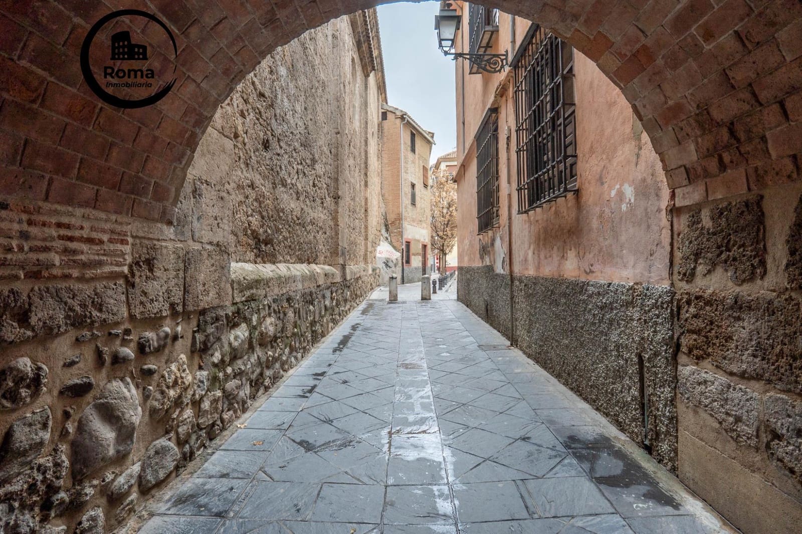 Piso de 3 habitaciones en Granada ciudad en venta - 260.000 € (Ref: 9481274)