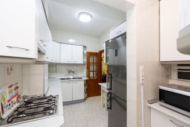 3 bedroom Flat for sale in Granada city - € 245,000 (Ref: 9488726)