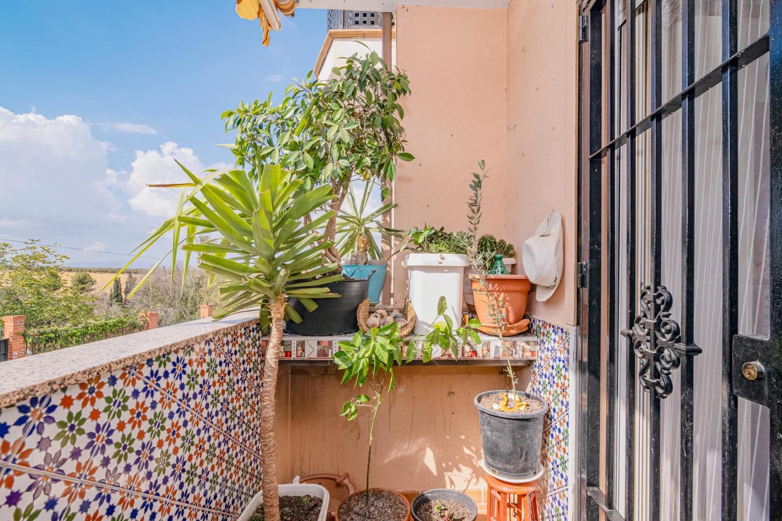 2 bedroom Flat for sale in Las Gabias with garage - € 156,000 (Ref: 9491534)