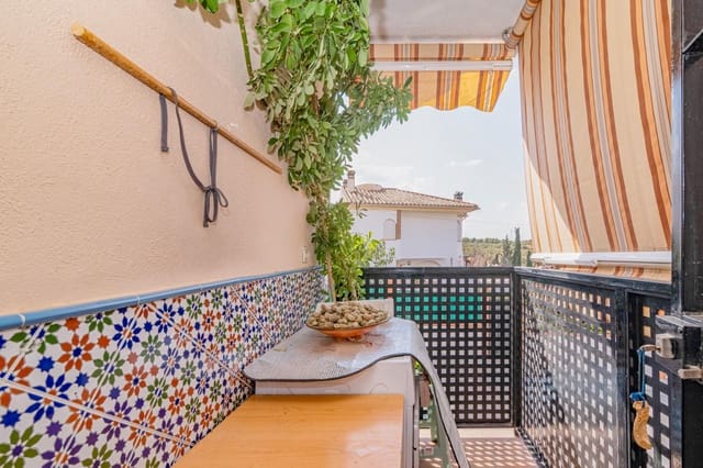 2 bedroom Flat for sale in Las Gabias with garage - € 156,000 (Ref: 9491534)