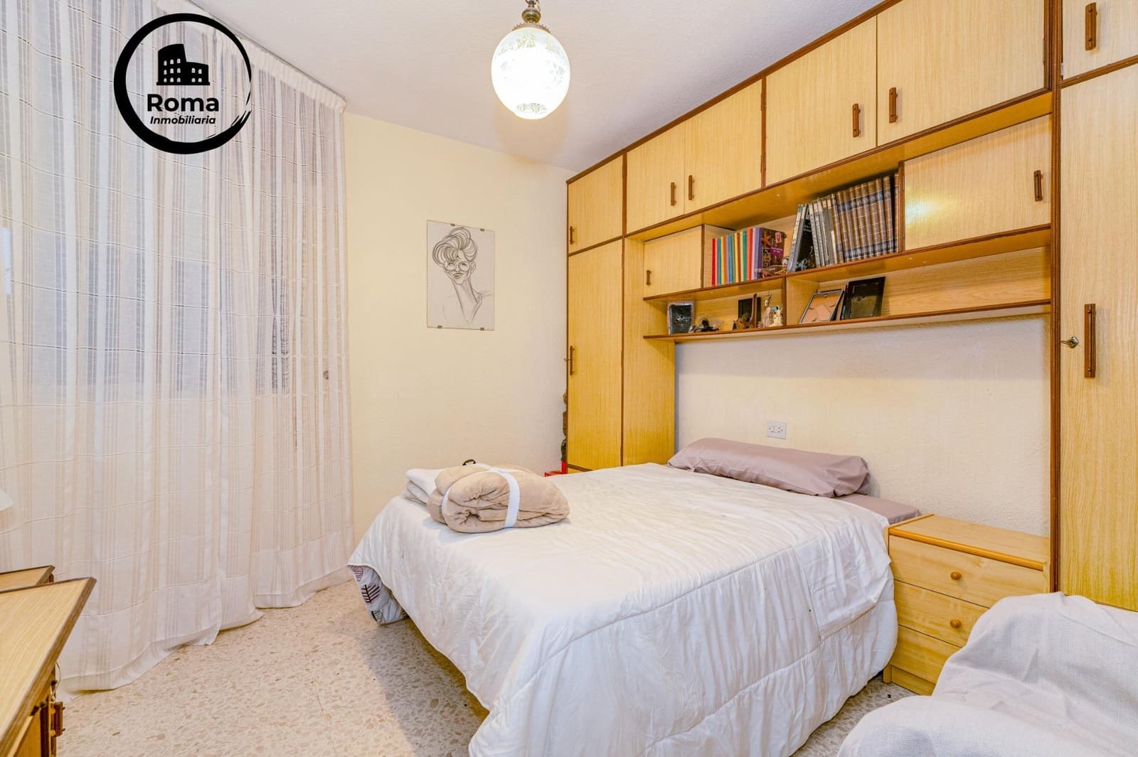 4 bedroom Flat for sale in Motril with garage - € 245,000 (Ref: 9491535)