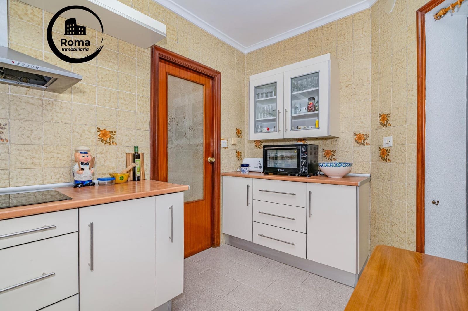 4 bedroom Flat for sale in Motril with garage - € 245,000 (Ref: 9491535)