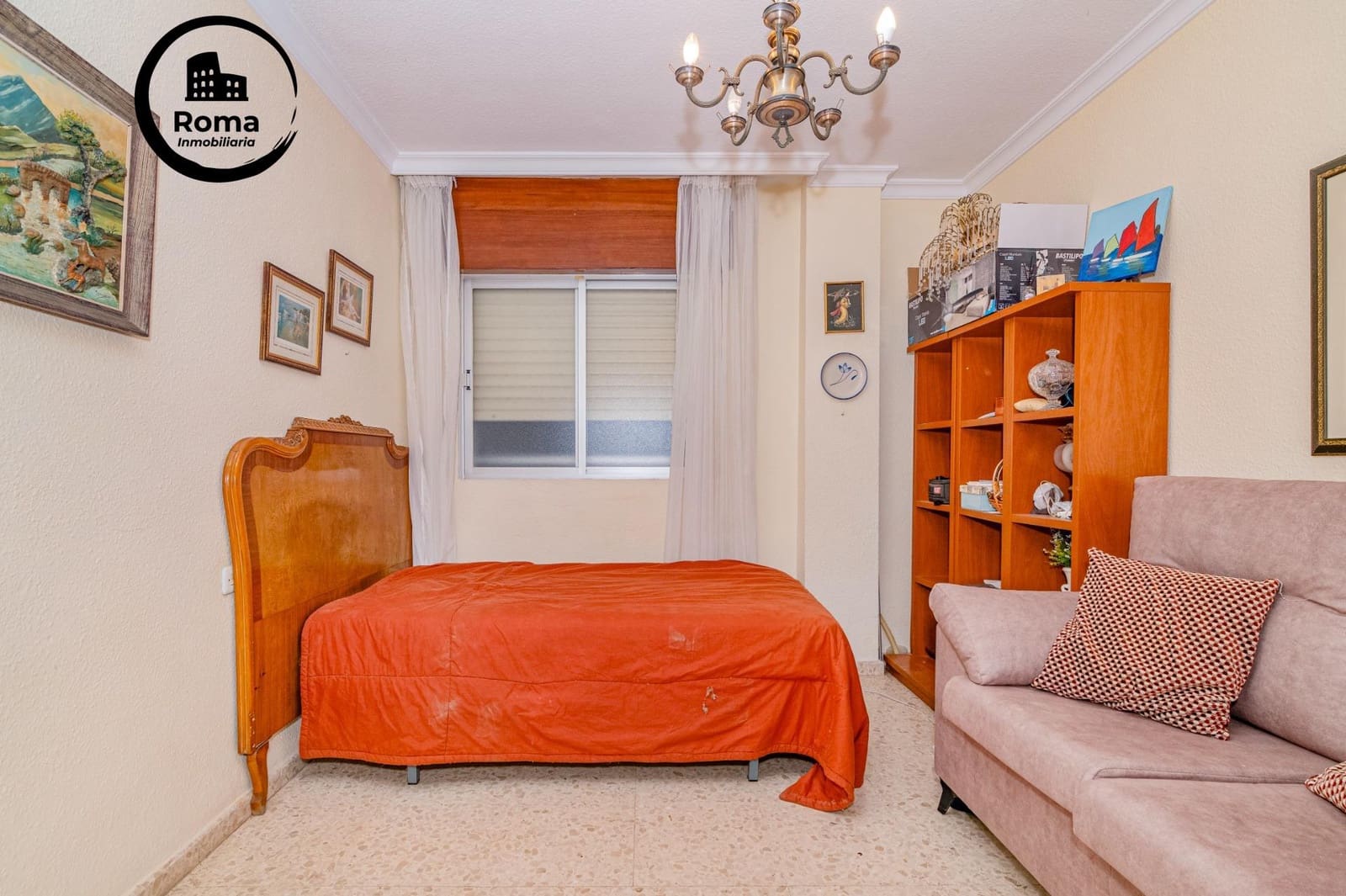 4 bedroom Flat for sale in Motril with garage - € 245,000 (Ref: 9491535)