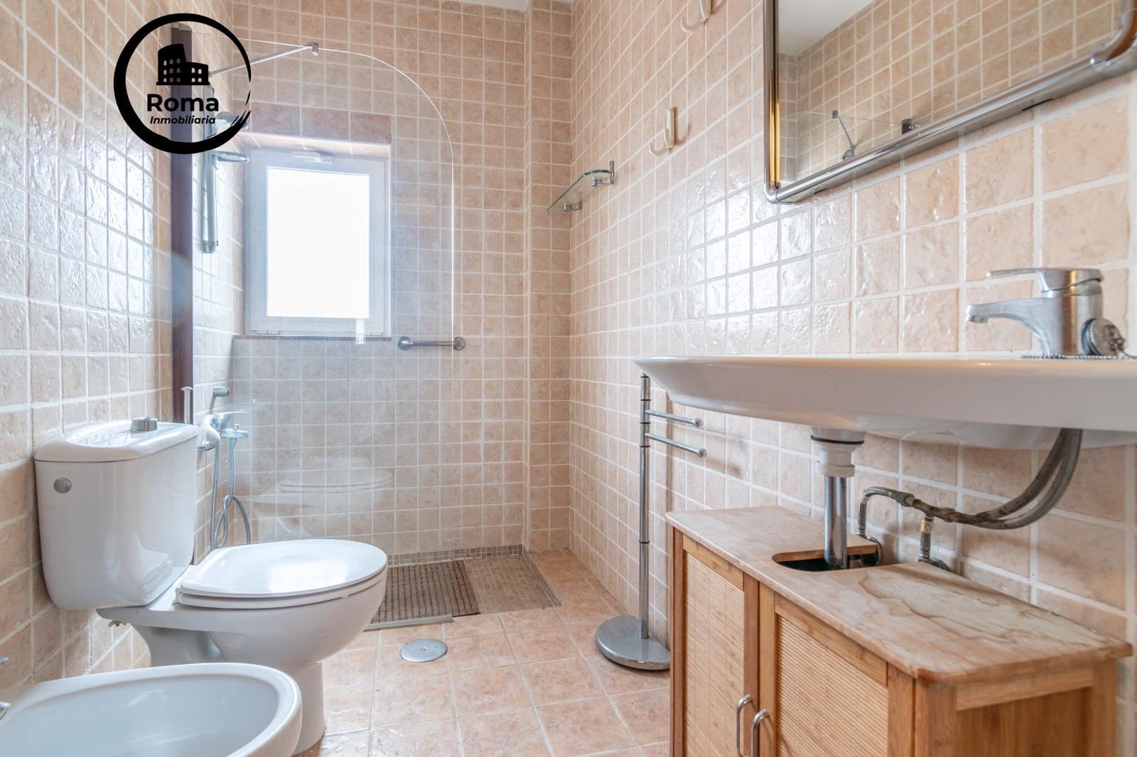 4 soverom Villa til salgs i Otura med svømmebasseng garasje - € 319 000 (Ref: 9491542)