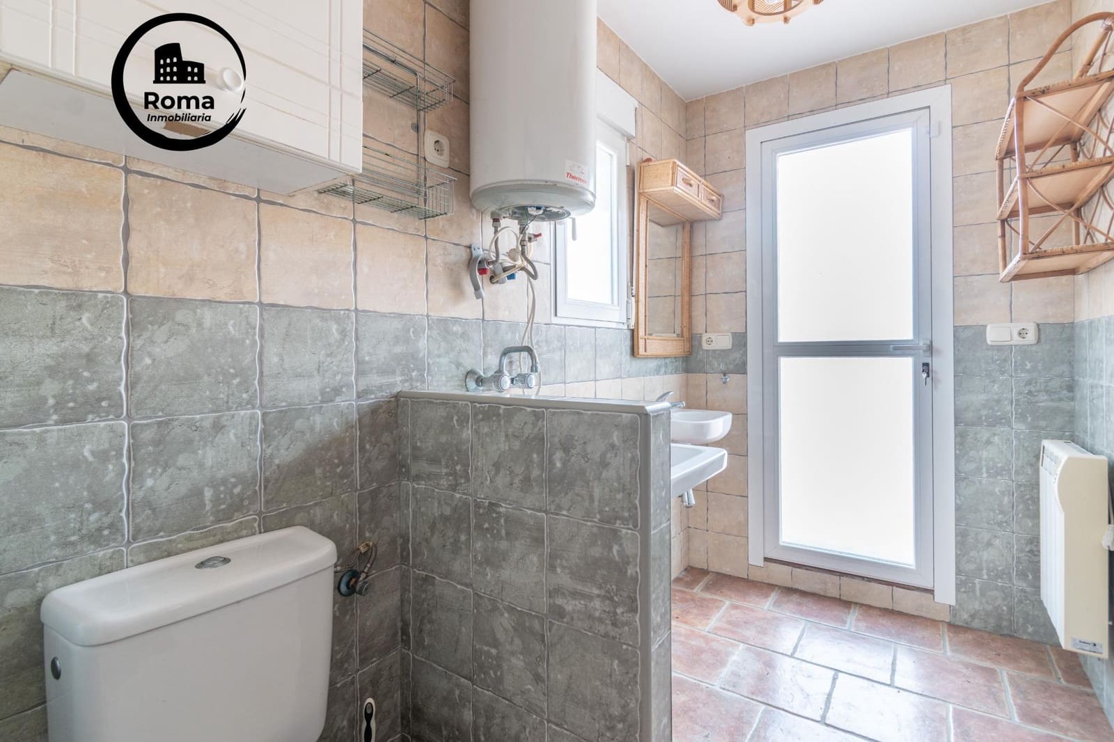 4 soverom Villa til salgs i Otura med svømmebasseng garasje - € 319 000 (Ref: 9491542)