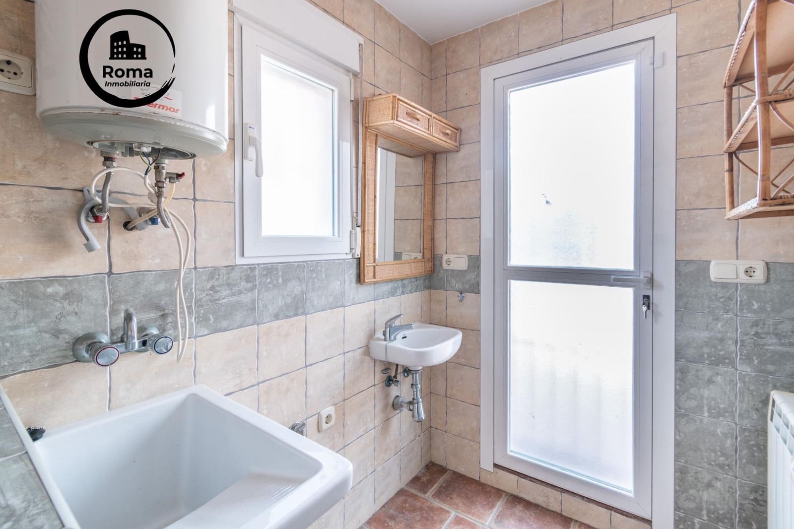 4 soverom Villa til salgs i Otura med svømmebasseng garasje - € 319 000 (Ref: 9491542)