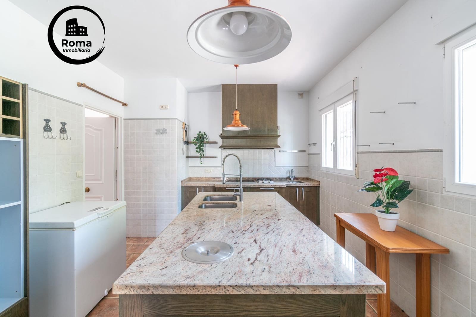 4 soverom Villa til salgs i Otura med svømmebasseng garasje - € 319 000 (Ref: 9491542)