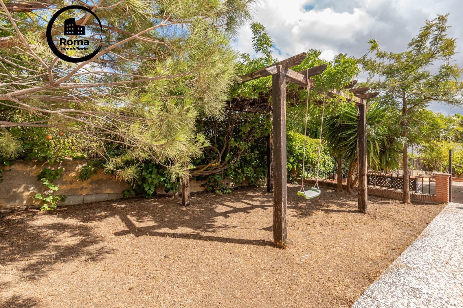 4 soverom Villa til salgs i Otura med svømmebasseng garasje - € 319 000 (Ref: 9491542)