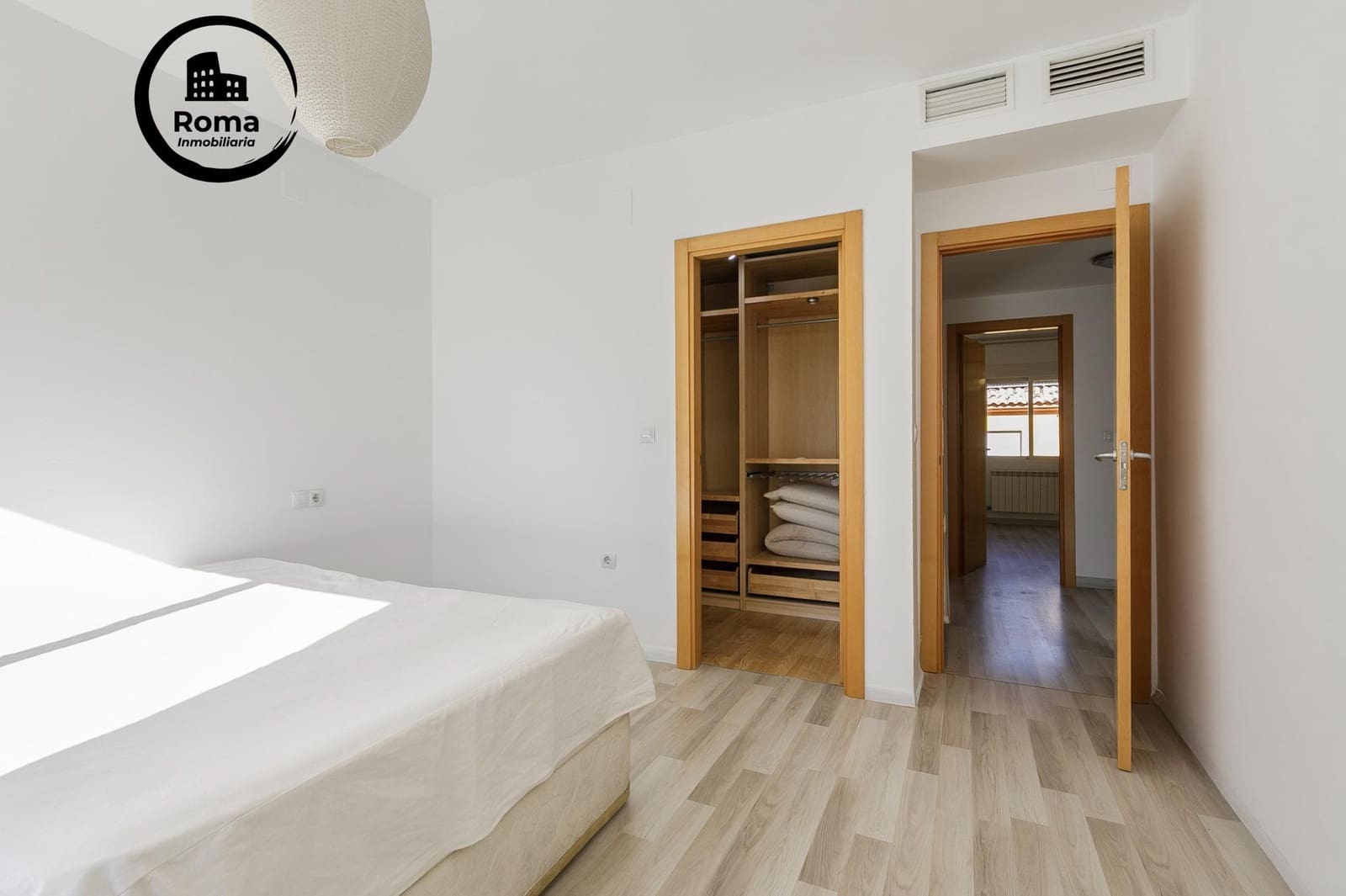 3 makuuhuone Rivitalo myytävänä paikassa Churriana de la Vega mukana 
autotalli - 289 000 € (Ref: 9491546)