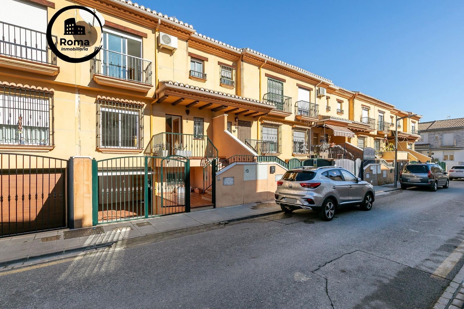 3 makuuhuone Rivitalo myytävänä paikassa Churriana de la Vega mukana 
autotalli - 289 000 € (Ref: 9491546)