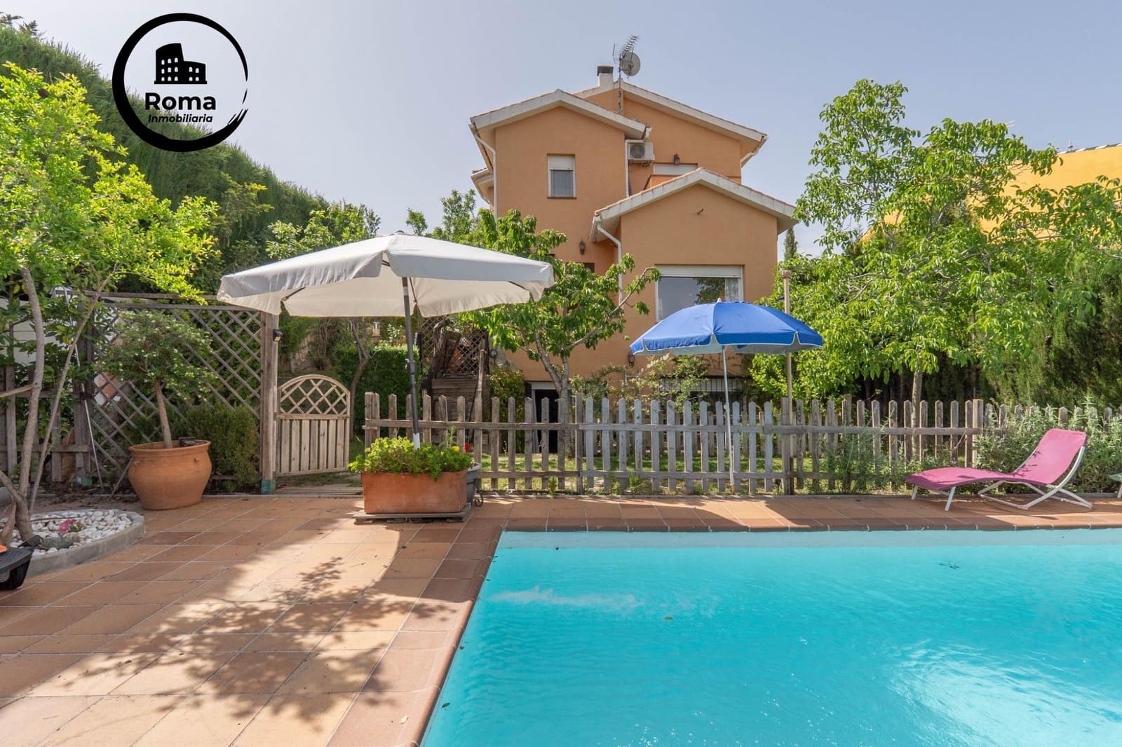 3 bedroom Villa for sale in La Zubia with pool garage - € 350,000 (Ref: 9491555)