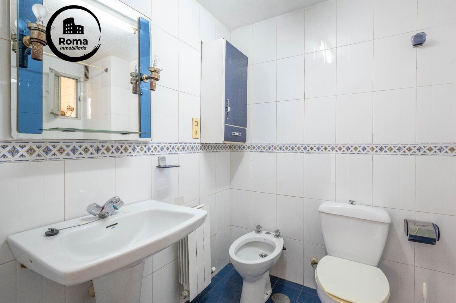 4 soveværelse Lejlighed til salg i Granada by med garage - € 285.000 (Ref: 9491571)