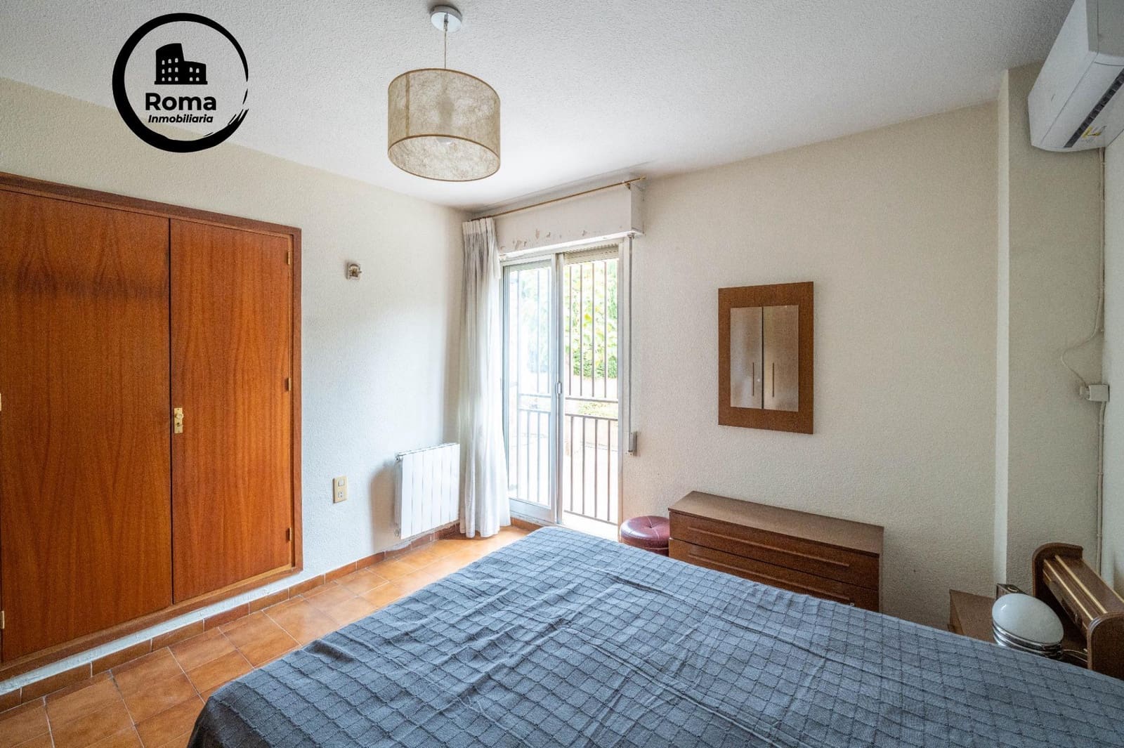 4 soveværelse Lejlighed til salg i Granada by med garage - € 285.000 (Ref: 9491571)