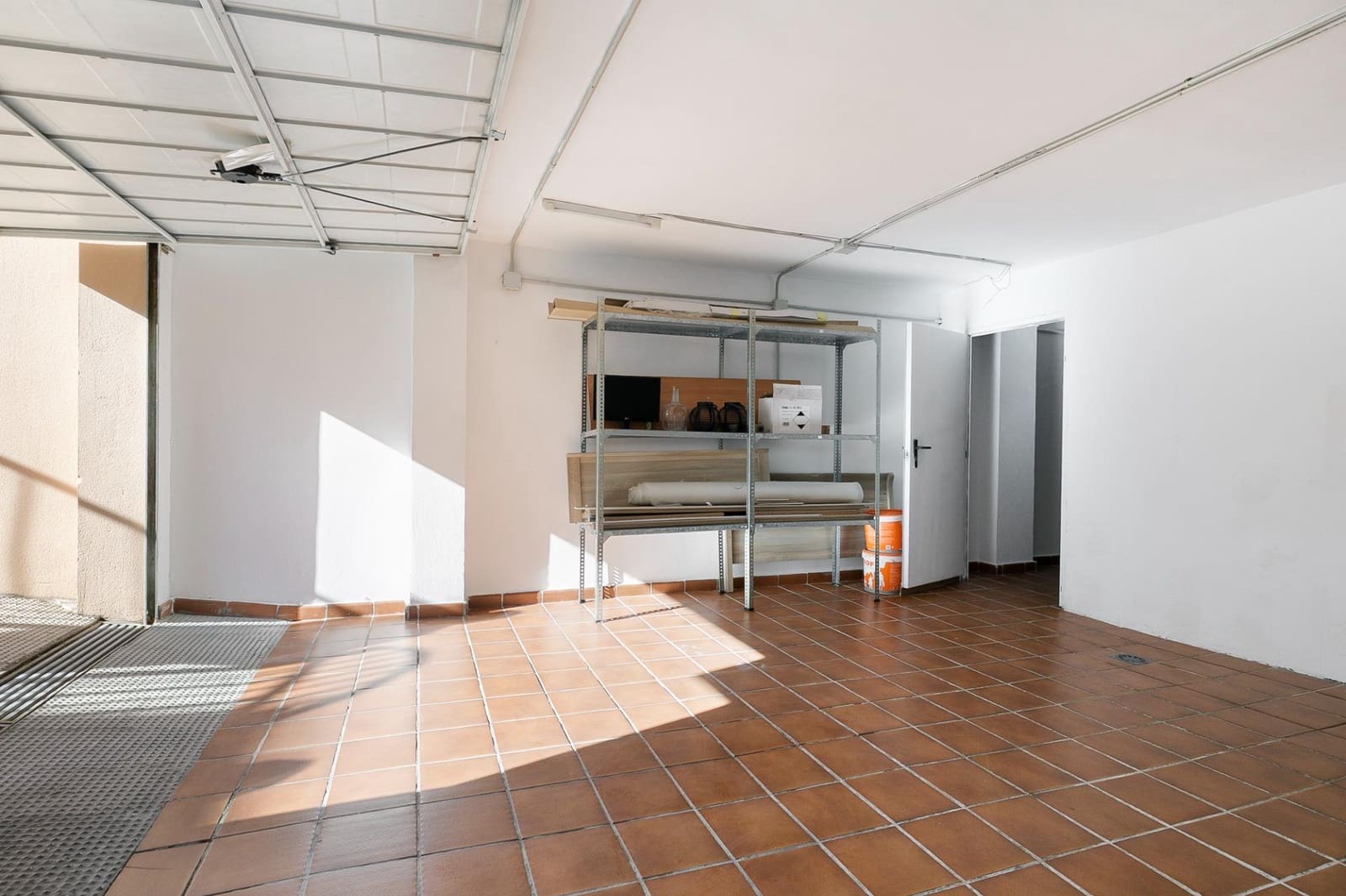 3 makuuhuone Rivitalo myytävänä paikassa Churriana de la Vega mukana 
autotalli - 289 000 € (Ref: 9491576)