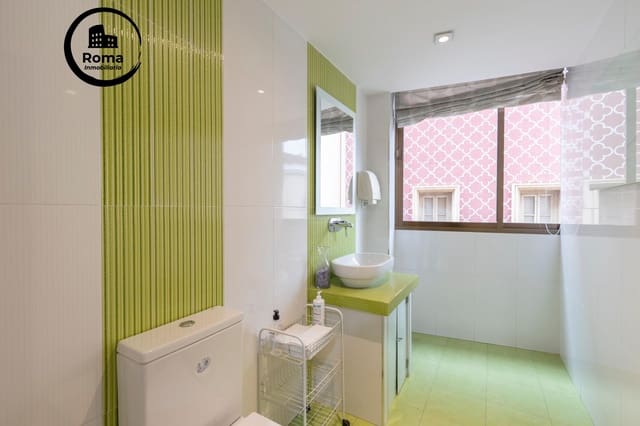 3 bedroom Office for sale in Centro, Granada city - € 290,000 (Ref: 9494697)