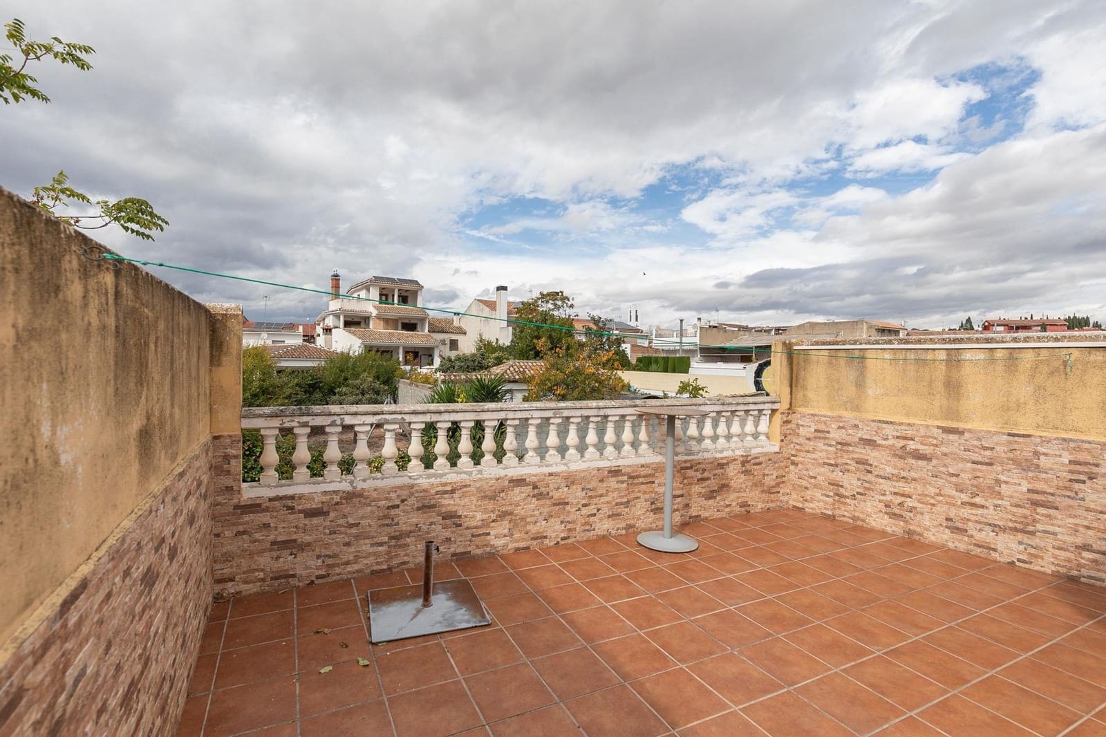 3 bedroom Flat for sale in Peligros with garage - € 174,990 (Ref: 9494699)