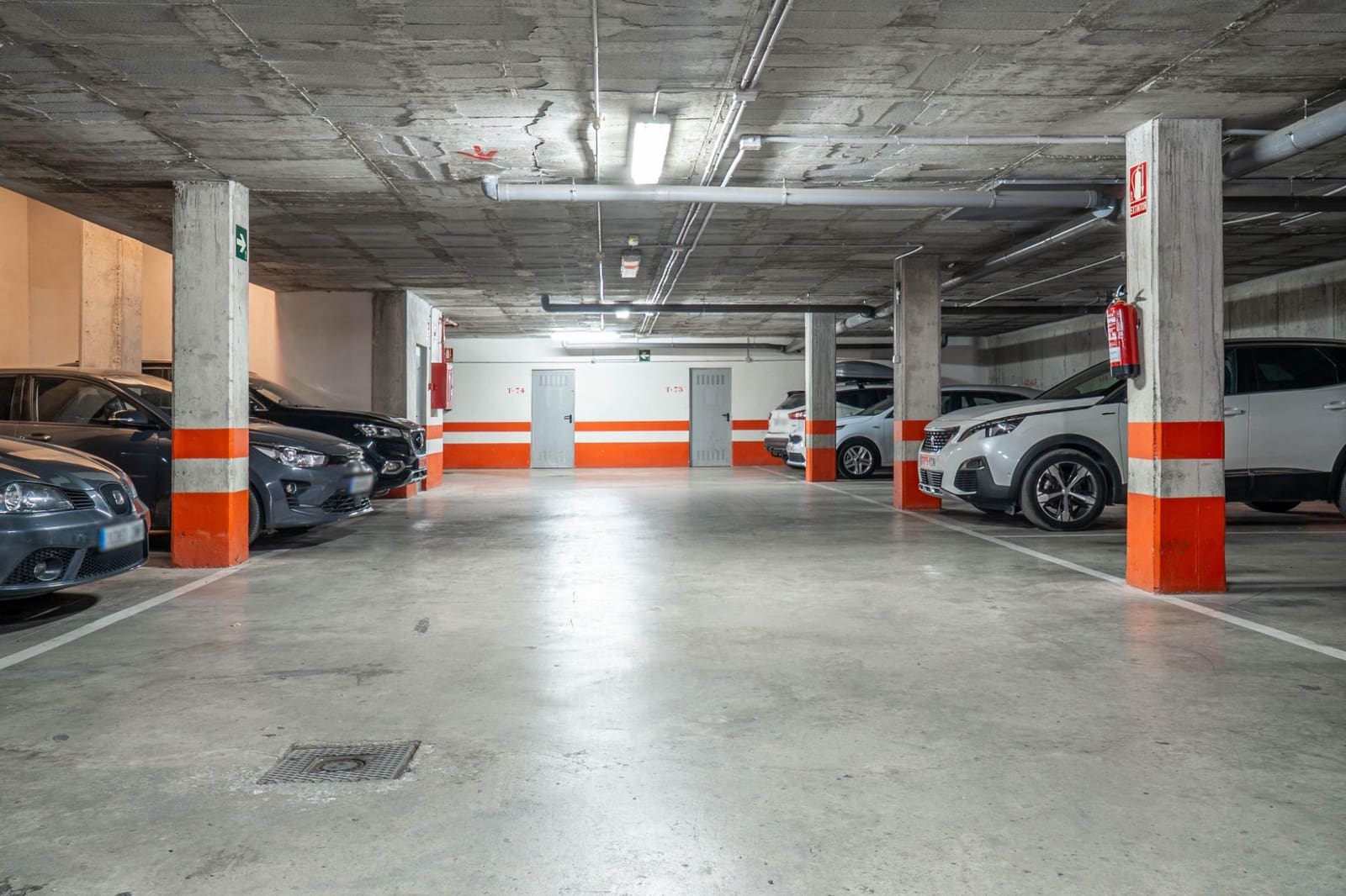 Autotalli myytävänä paikassa Alhendin - 19 000 € (Ref: 9494700)