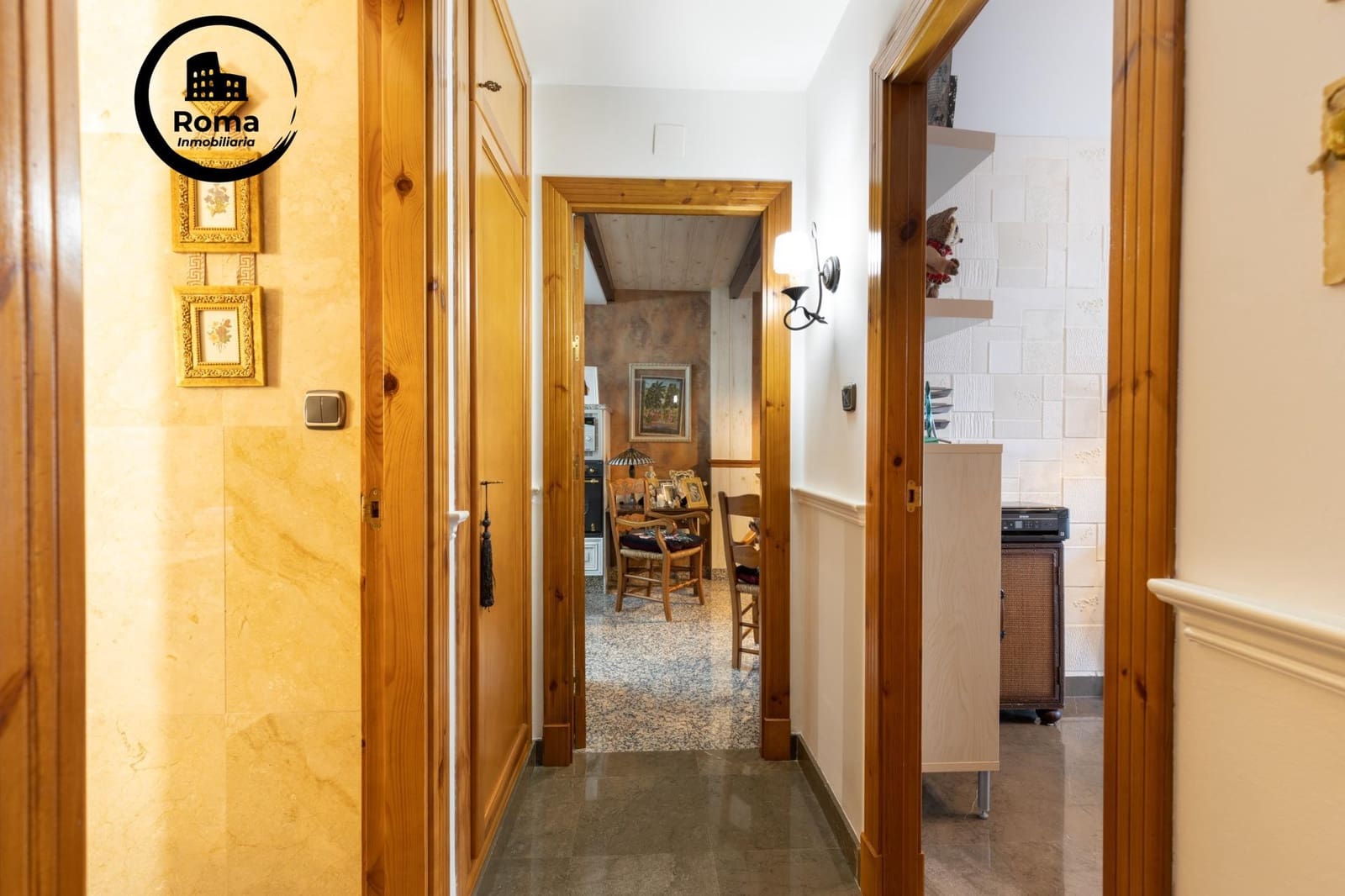 Chalet de 4 habitaciones en Atarfe en venta - 380.000 € (Ref: 9495409)