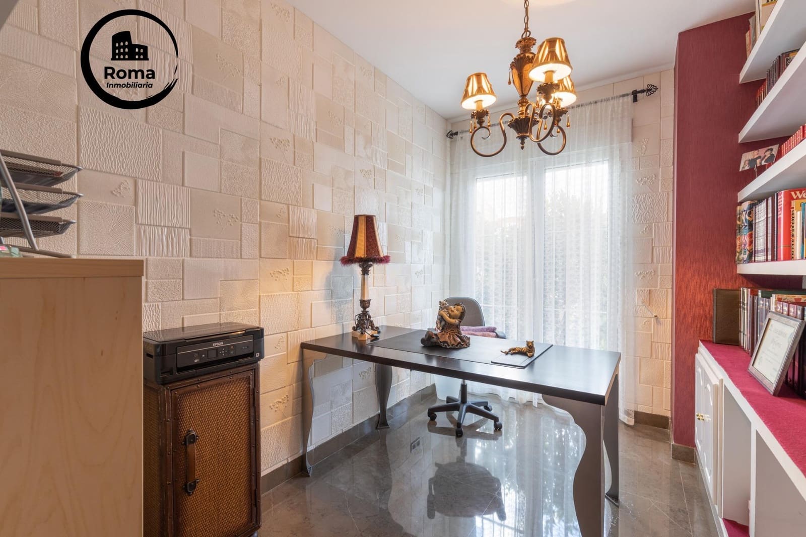 Chalet de 4 habitaciones en Atarfe en venta - 380.000 € (Ref: 9495409)