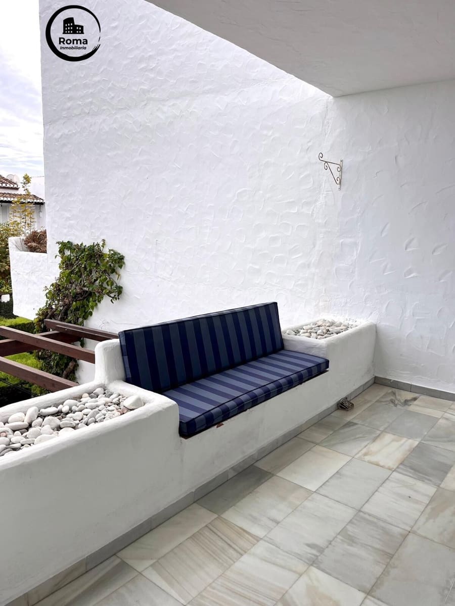 2 soveværelse Lejlighed til salg i La Herradura - € 385.000 (Ref: 9497520)