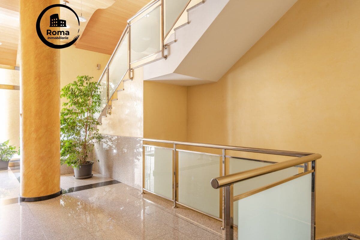 Garaż na sprzedaż w Miasto Grenada - 46 000 € (Ref: 9502489)