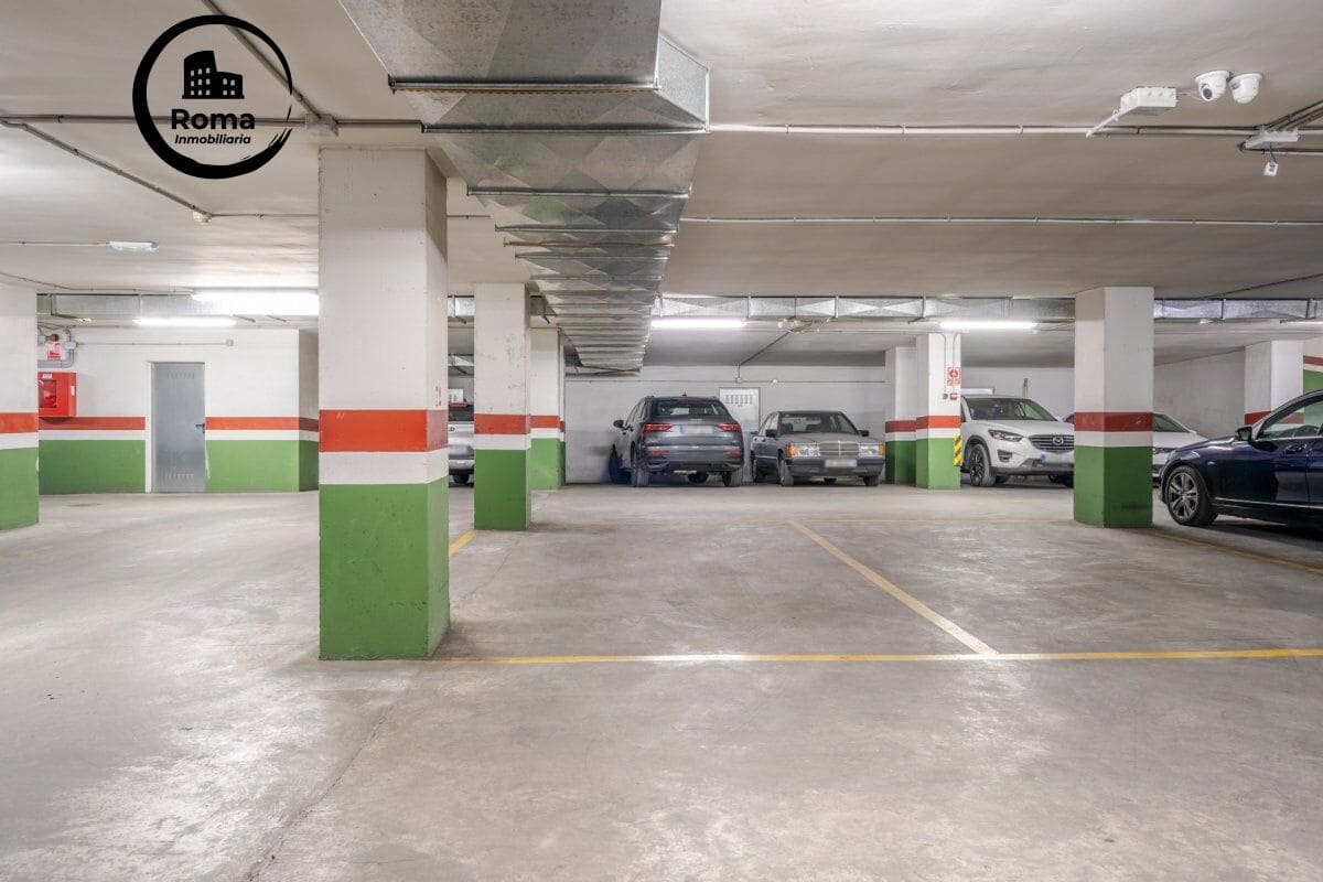 Garaż na sprzedaż w Miasto Grenada - 46 000 € (Ref: 9502489)