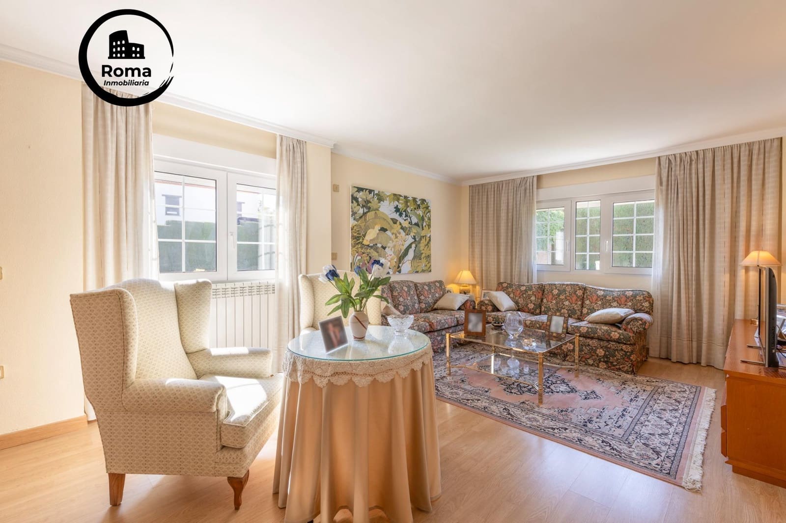 5 soveværelse Villa til salg i Gojar med swimmingpool garage - € 467.000 (Ref: 9502493)