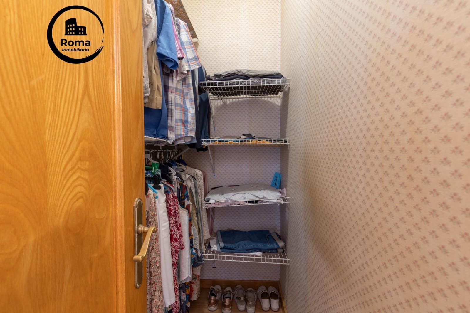 5 soveværelse Villa til salg i Gojar med swimmingpool garage - € 467.000 (Ref: 9502493)