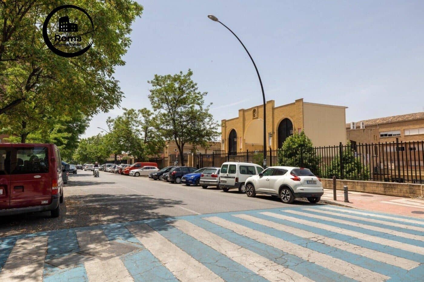 Commercial for sale in Granada city - € 75,000 (Ref: 9502497)