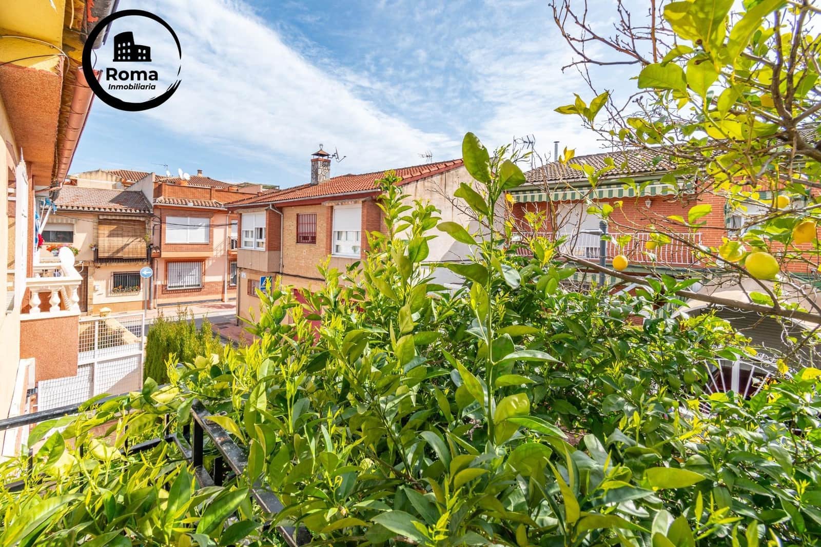 5 slaapkamer Rijtjeshuis te koop in Armilla - € 239.000 (Ref: 9502499)