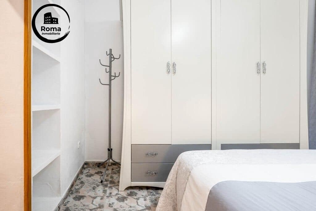 Piso de 3 habitaciones en Granada ciudad en venta - 290.000 € (Ref: 9502504)