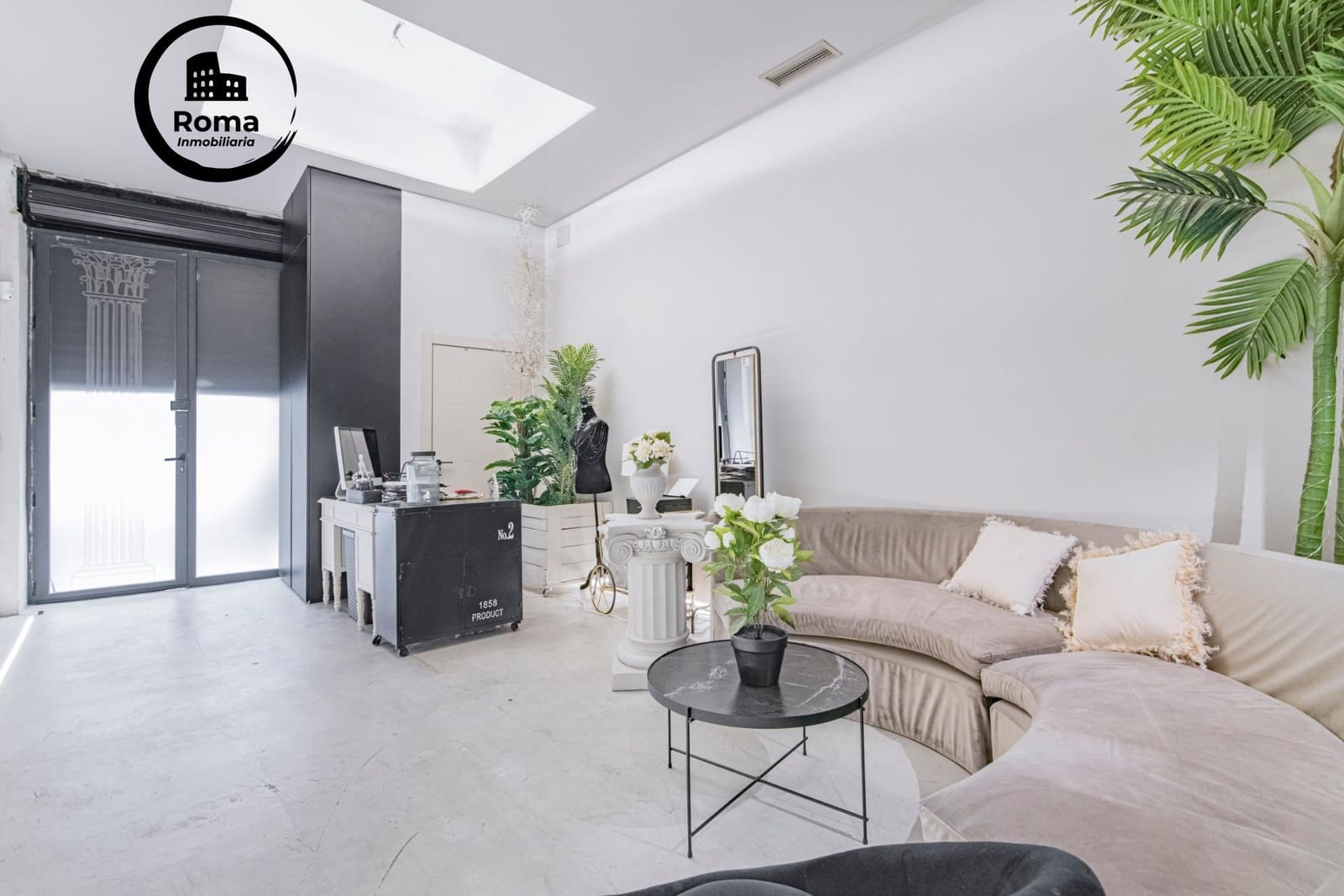 Commercial for sale in Granada city - € 267,000 (Ref: 9502508)