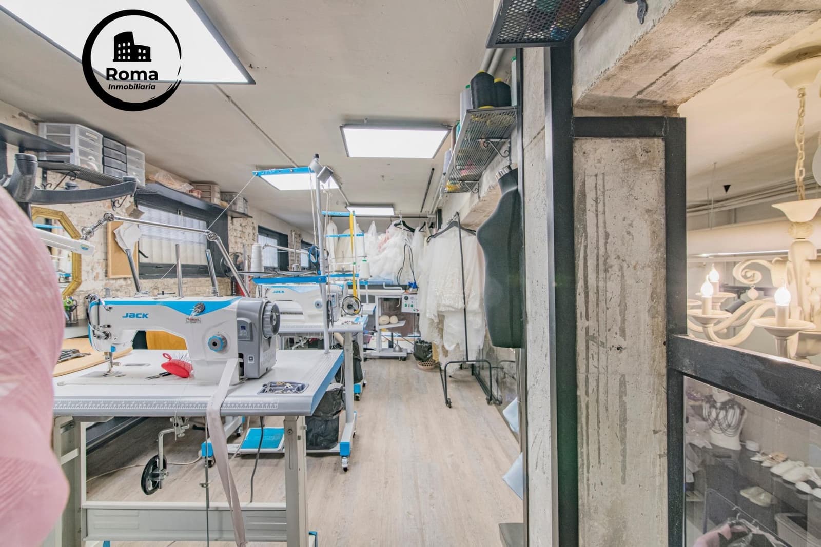 Commercial for sale in Granada city - € 267,000 (Ref: 9502508)