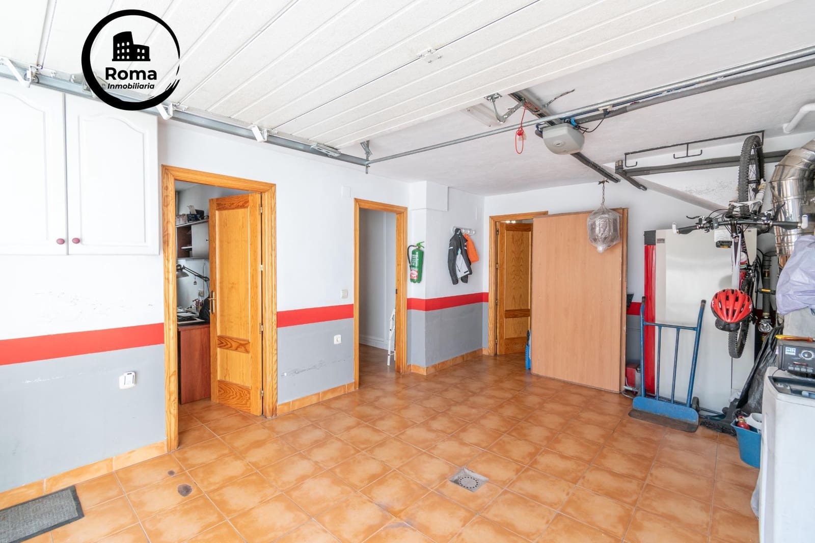 4 quarto Moradia para venda em La Zubia com piscina garagem - 380 000 € (Ref: 9502513)
