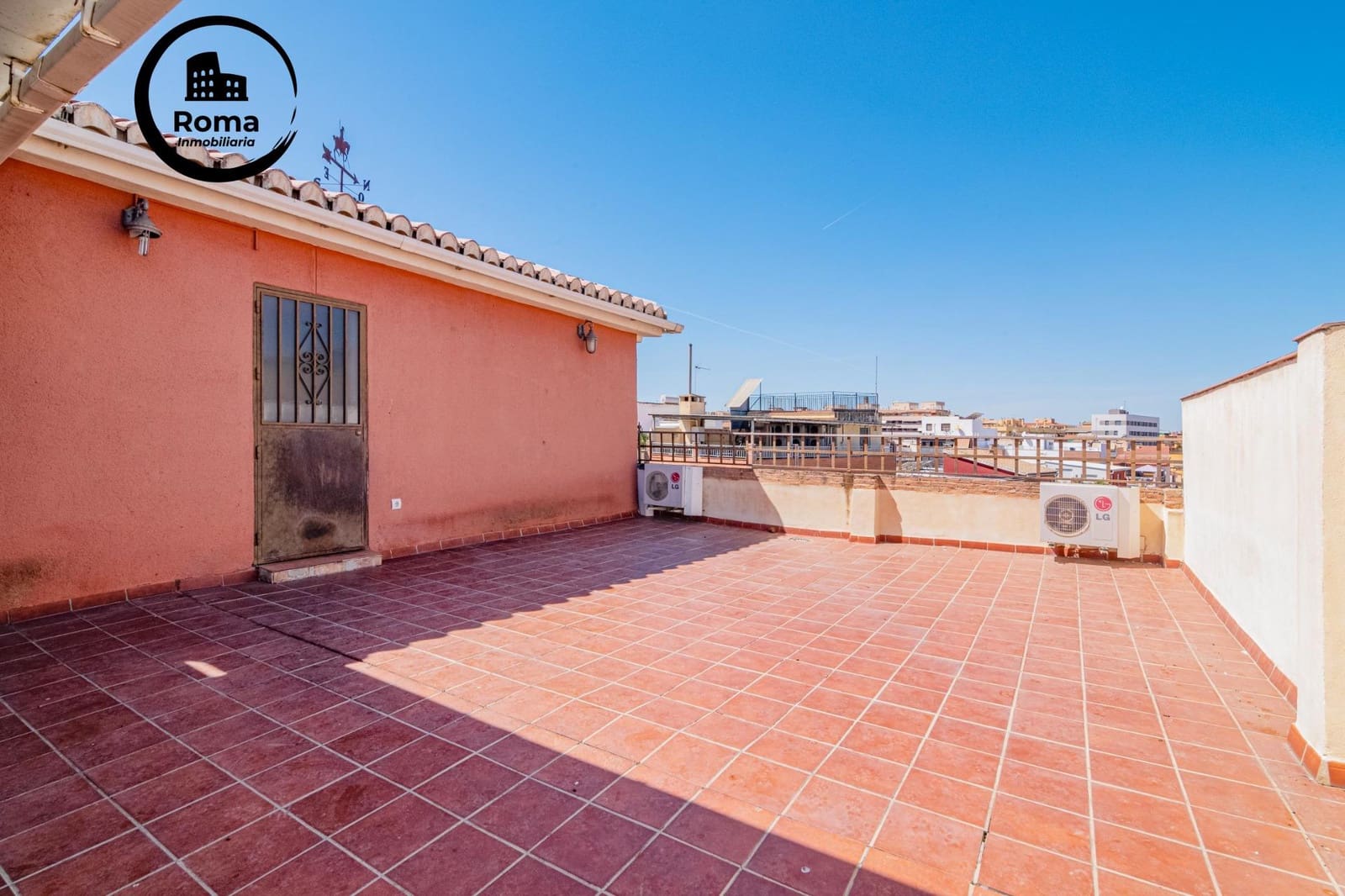 6 quarto Moradia em Banda para venda em Granada cidade - 385 000 € (Ref: 9502519)