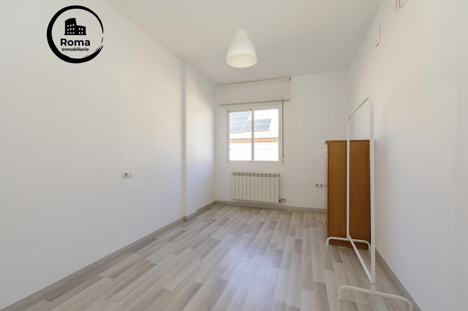 Adosado de 3 habitaciones en Churriana de la Vega en venta con garaje - 289.000 € (Ref: 9502522)